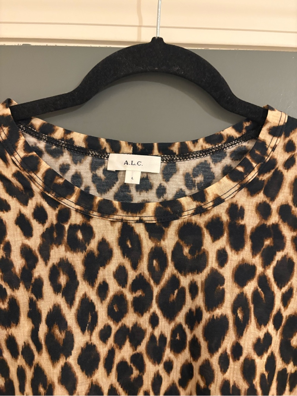 A.L.C. Leopard Print Puff Sleeve Cotton Top Size Large - Picture 3 of 4